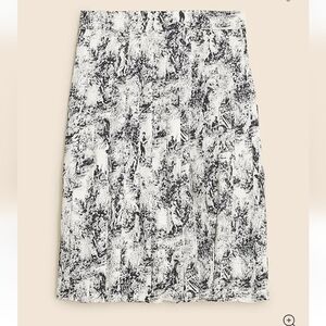 J Crew Pleated knee-length skirt in drapey viscose twill CD486 Size 6 NWT